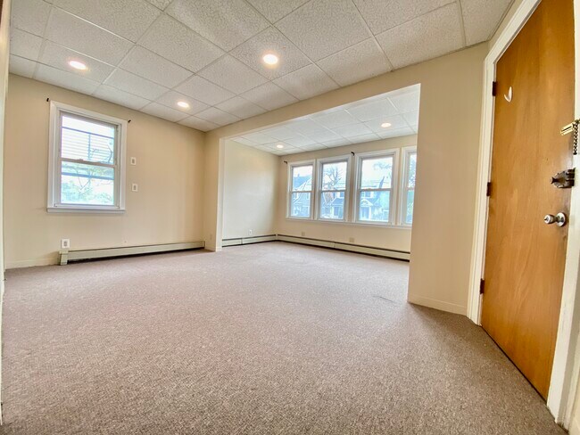 Living - 22411 92nd Rd
