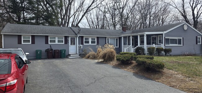 Building Photo - 32 Theresa St