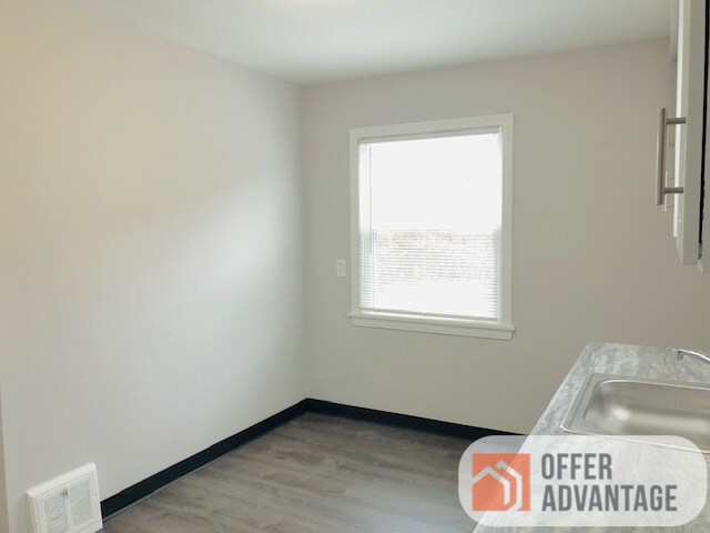 Building Photo - 26130 Forestview Ave