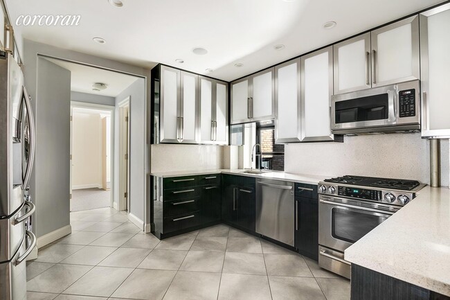 Foto del edificio - 771 West End Ave