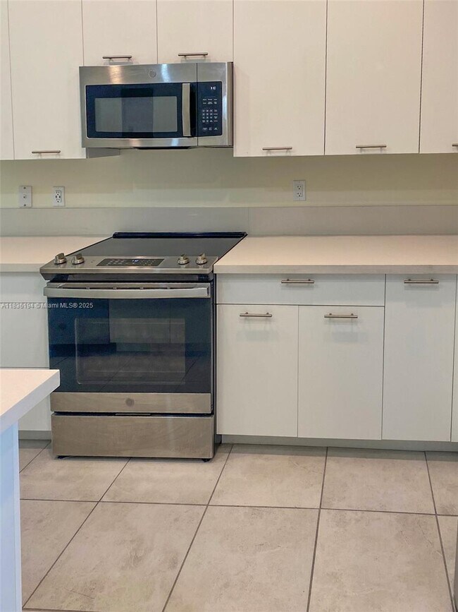 Foto del edificio - 8301 NW 41st St