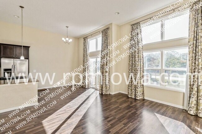 Foto del edificio - 7878 Cottonwood Ln