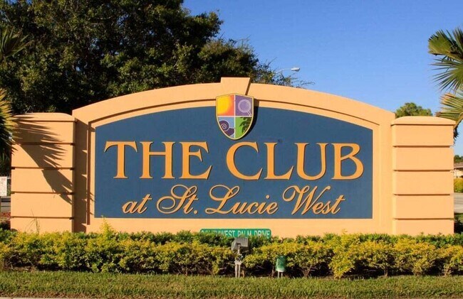 Foto del edificio - 251 SW Palm Dr