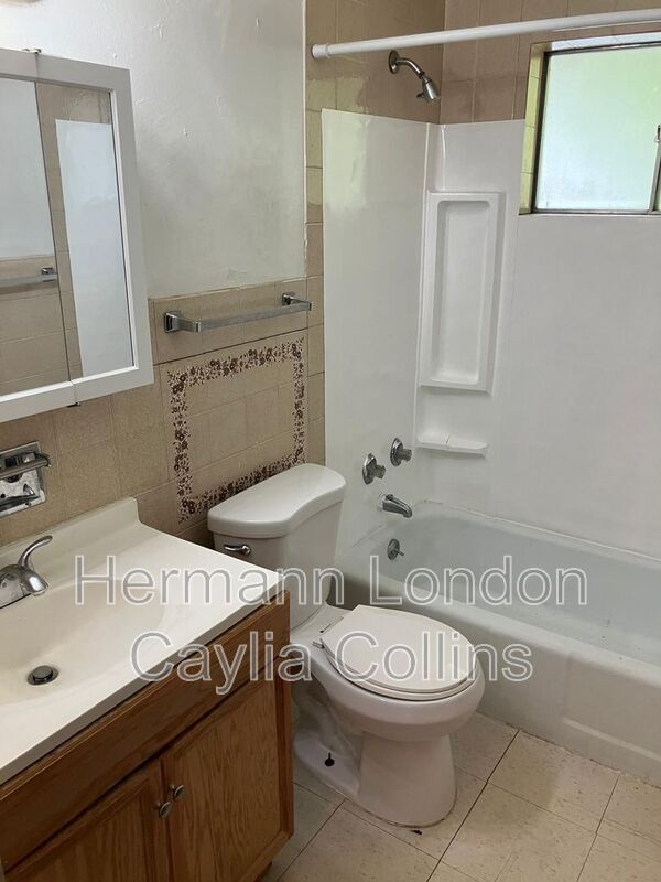 Foto del edificio - 234 Connolly Dr