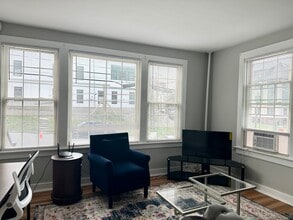 Living Room - 514 Walnut Ave