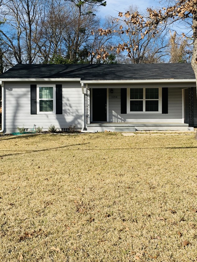 Primary Photo - 1214 West W M Watson Boulevard