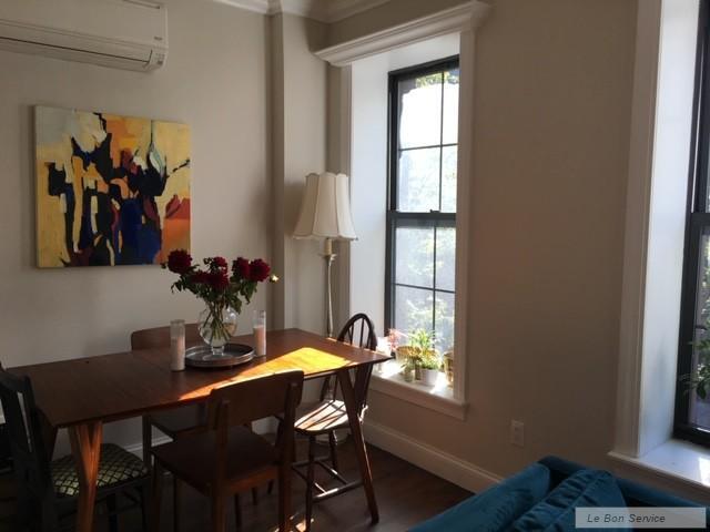 Building Photo - NO FEE