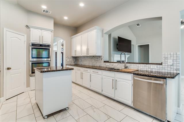 Building Photo - 7006 Woodsprings Dr