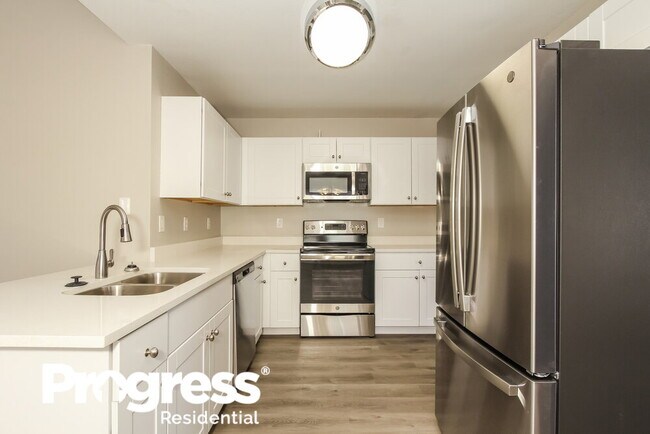 Building Photo - 10723 W Turney Ave