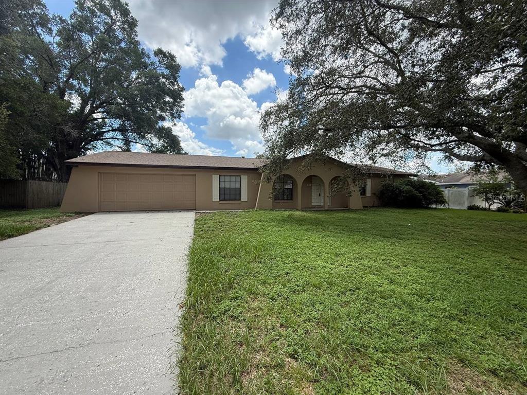 Foto principal - 6619 Jennifer Dr