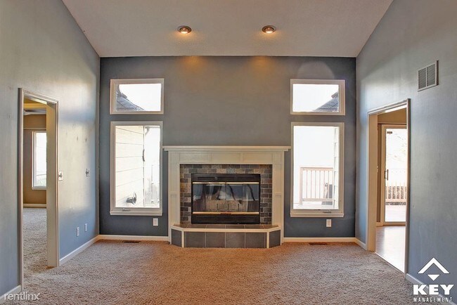 Building Photo - 10738 W Ponderosa Cir