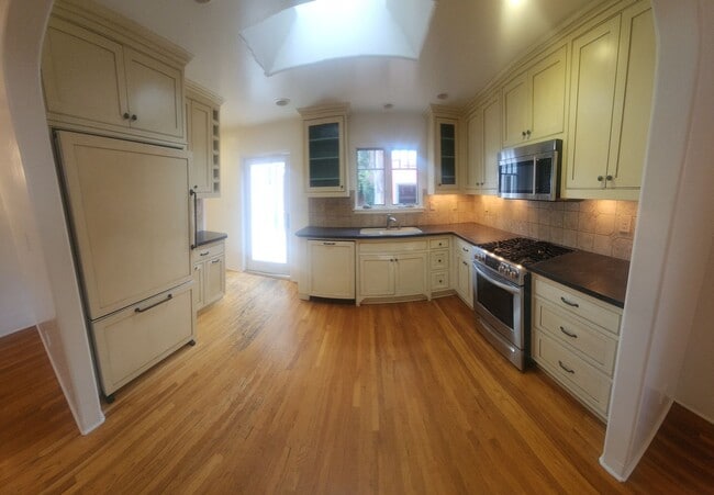 Building Photo - Spanish Mediterranean Home Downtown SLO!