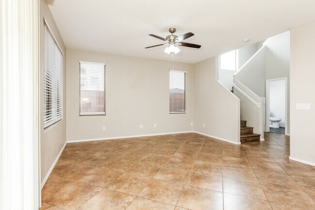 Foto del edificio - 9822 E Empress Ave