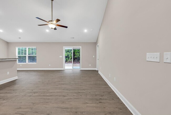 Building Photo - 932 Cygnet Dr