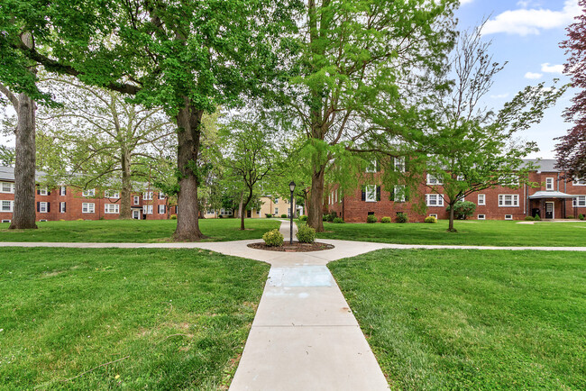 Building Photo - Grandview Apartments