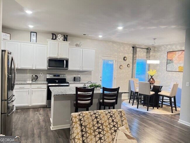 Foto del edificio - 1775 Labonte Pkwy