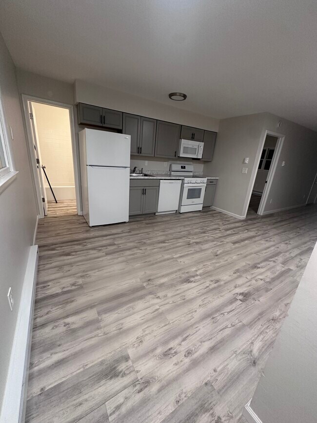 Comer en la cocina - Saugerties Cove View Apartment Homes