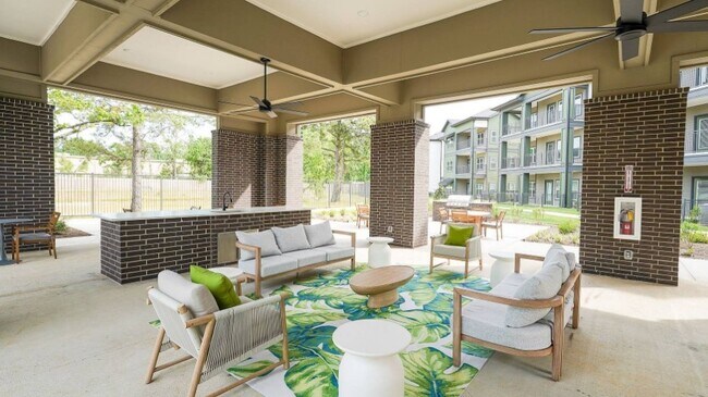 Building Photo - 2953-Fm2920 Farm to Market 2920