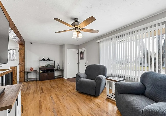Photo - 12858 A St House