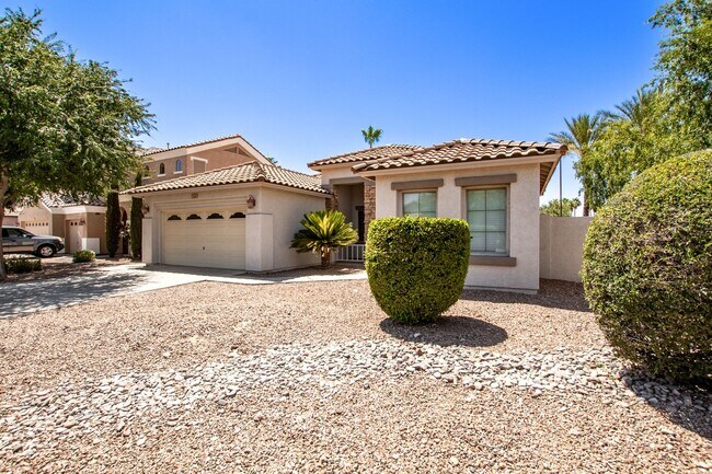 Foto del edificio - Must See 4 Bedroom Home near San Tan Mall