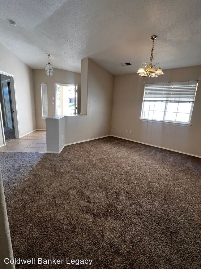Building Photo - 4 br, 2 bath House - 928 Galeras St NW
