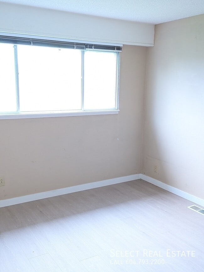 Building Photo - 46636 Teton Ave