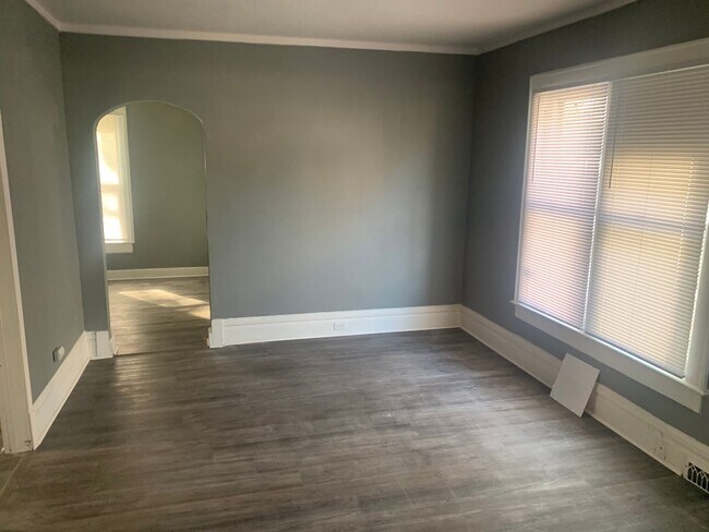 Foto del edificio - 3 Bed 1 Bath Home