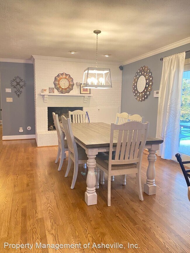 Building Photo - 3 br, 2 bath House - 350 Pritchard Rd