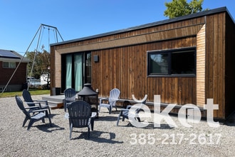 Building Photo - 613 Emery St W