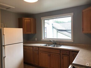 Building Photo - 525 Minor