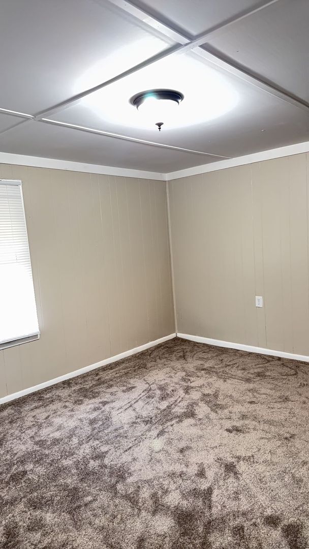 Building Photo - 3 Bed/2 Bath House