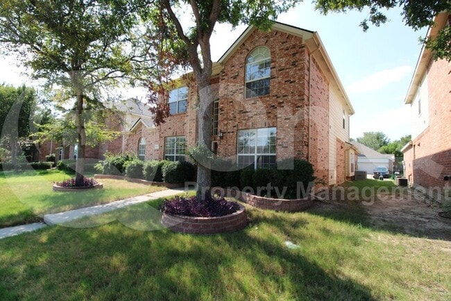 Building Photo - 4325 Waskom Dr