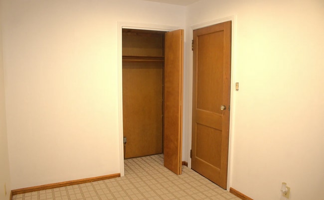 Building Photo - 1843 Purdue Dr