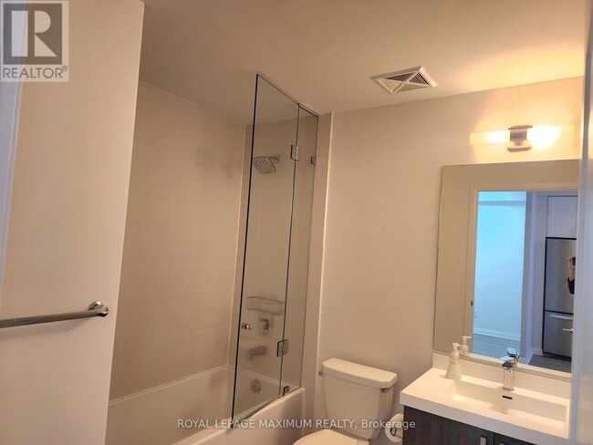 Building Photo - 7895 Jane St