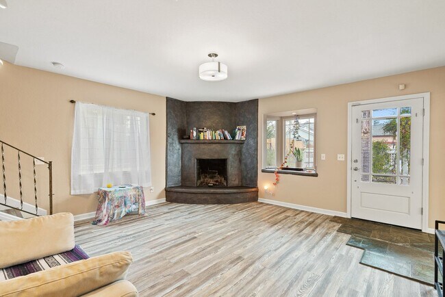 Foto del edificio - 531 Dufour St