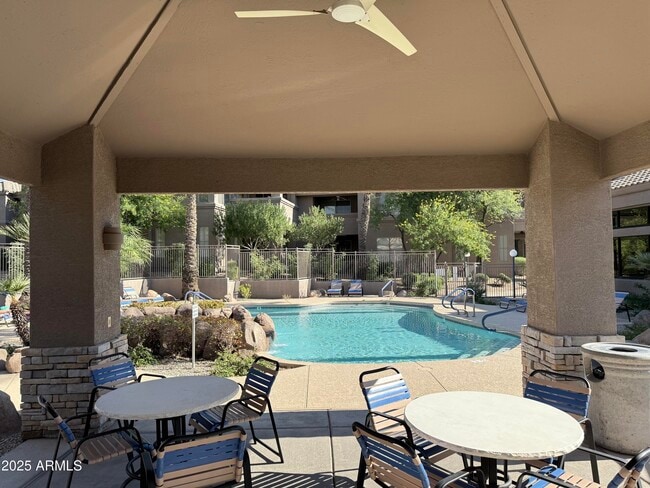 Foto del edificio - 11680 E Sahuaro Dr