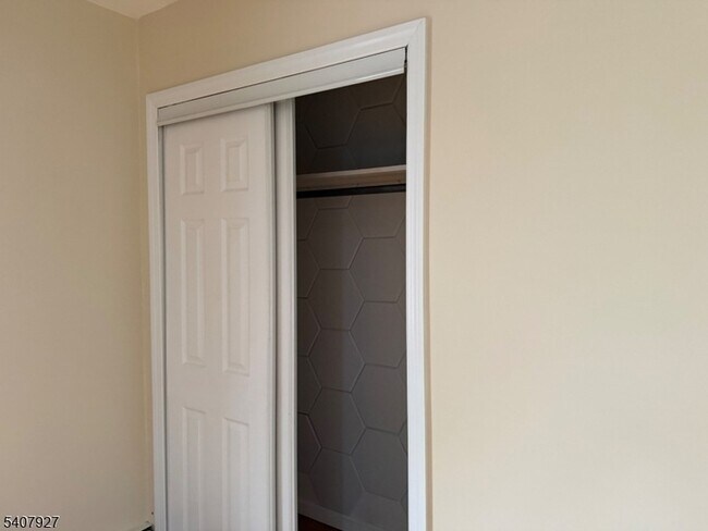 Foto del edificio - 134 E Centre St