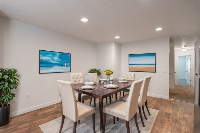 Foto del edificio - Up to $1000 off | Beautiful 3-Story Townho...