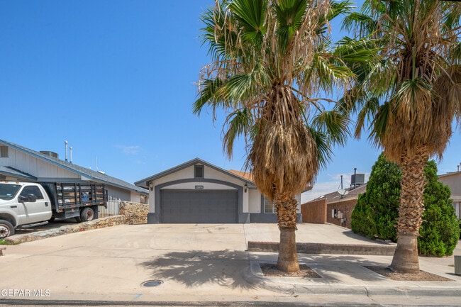 Building Photo - 12491 Kari Anne Dr