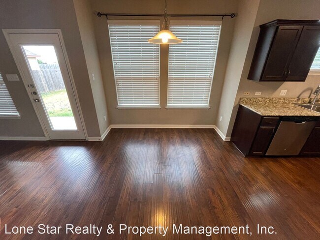 Foto del edificio - 3 br, 2.5 bath House - 4900 Prewitt Ranch Rd.