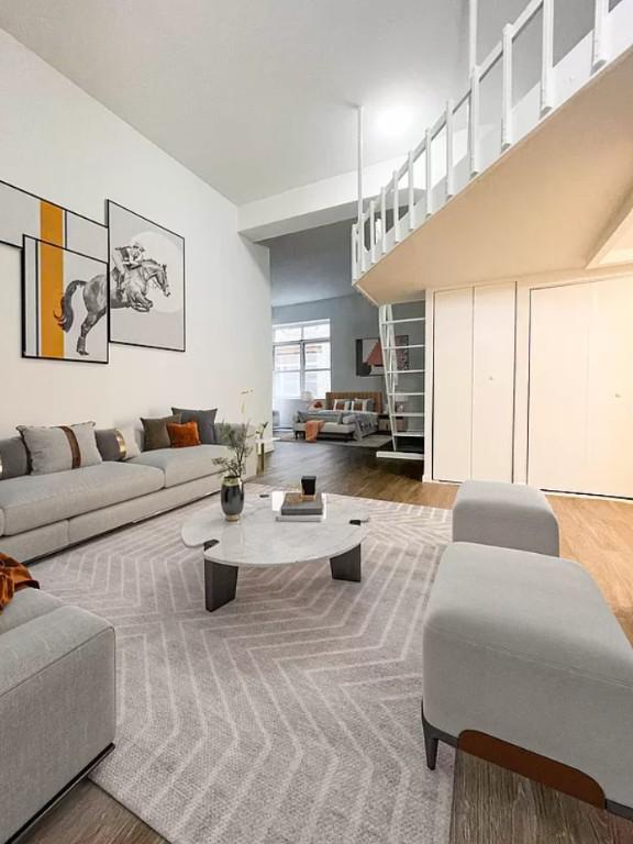 Foto principal - 3 bedroom in New York NY 10038