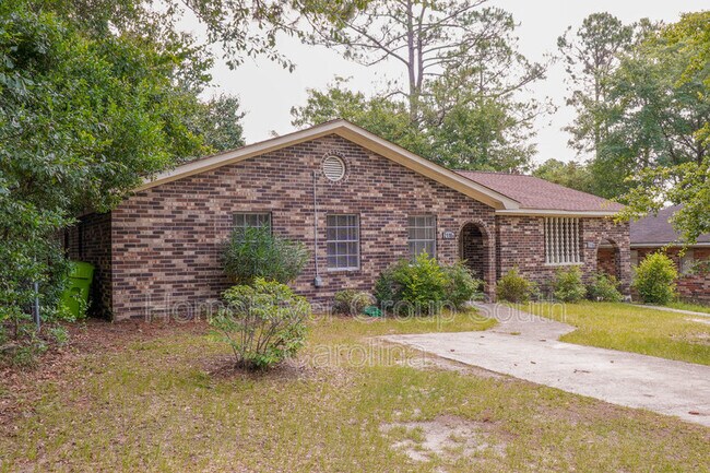 Foto del edificio - 2116 Greenoaks Rd