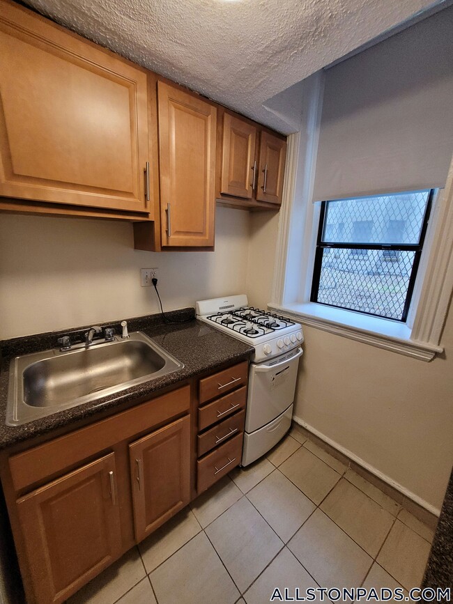 Foto del edificio - 1156 Commonwealth Ave