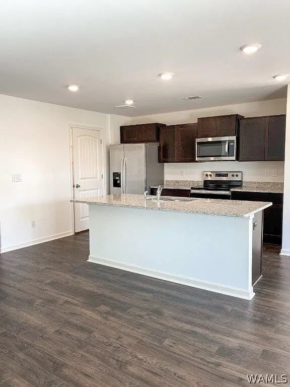 Foto del edificio - 7336 Trestle Pl