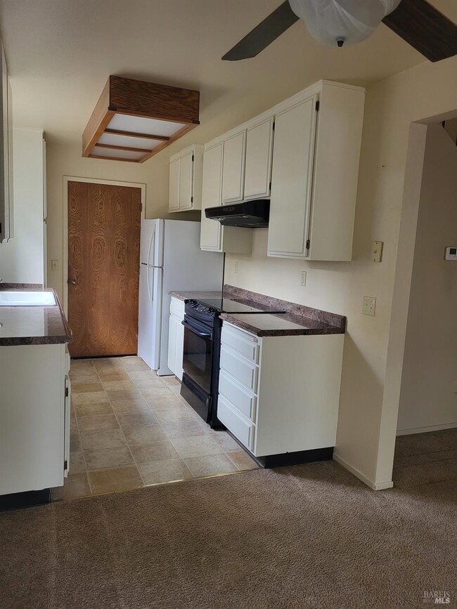 Building Photo - 2310 Maher Dr