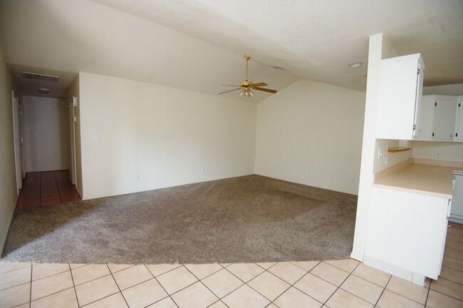 Building Photo - 2212 S Bluestone St