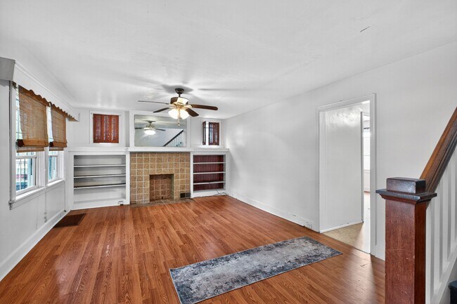 Foto del edificio - 3016 Grayson Ave