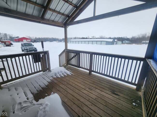 Foto del edificio - 9010-9020 IN-3