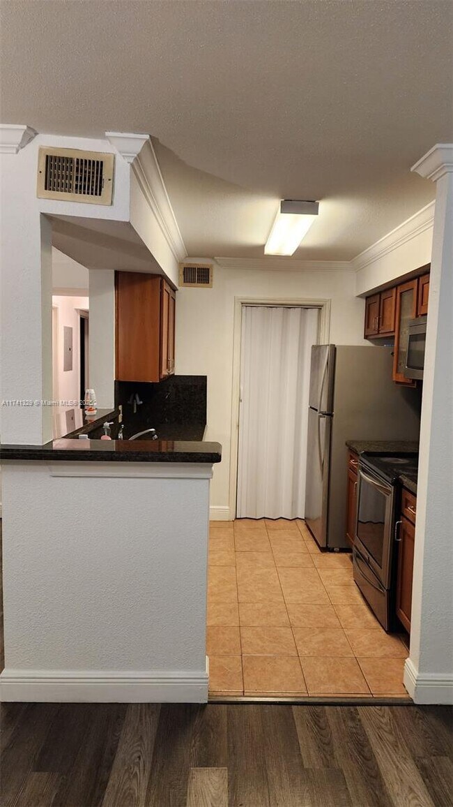 Foto del edificio - 2371 NW 33rd St