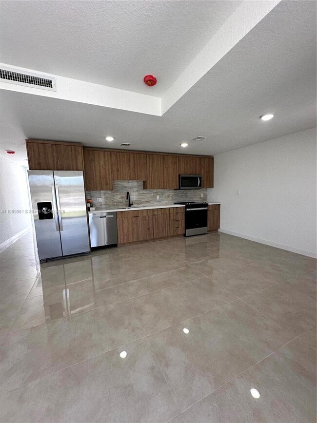 Building Photo - 14577 SW 261 St Ter